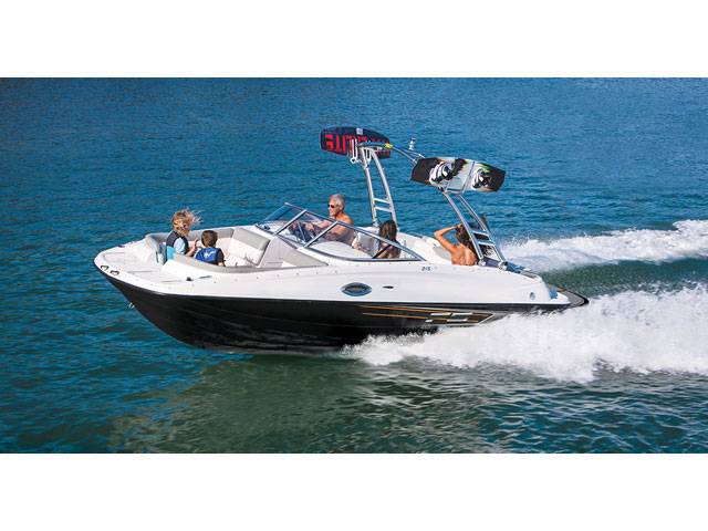 2016 Bayliner 215