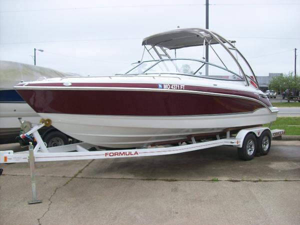 2009 Formula 240 Bowrider