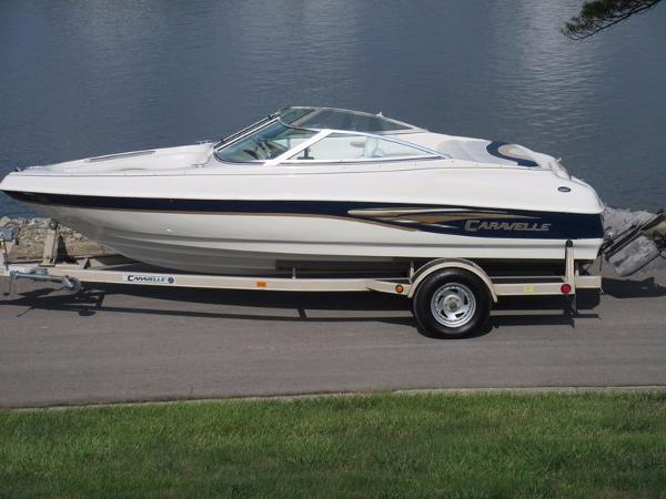 2001 Caravelle 188 Bowrider