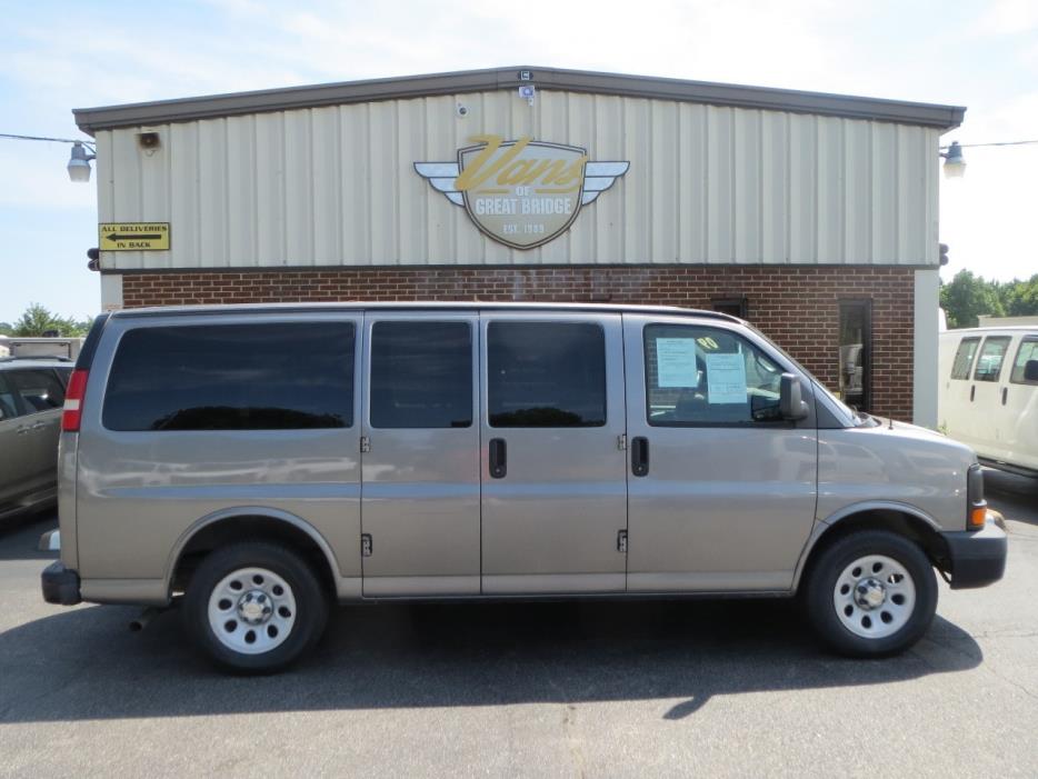 2009 Chevrolet Express 1500  Passenger Van