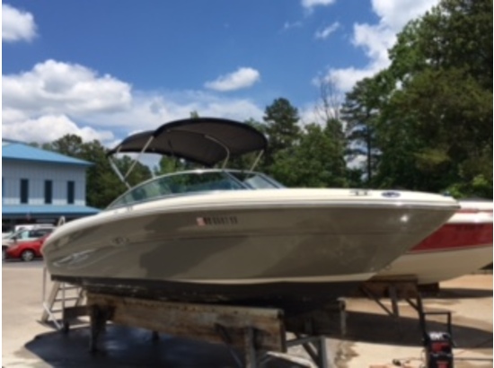 2006 Sea Ray 220 Select