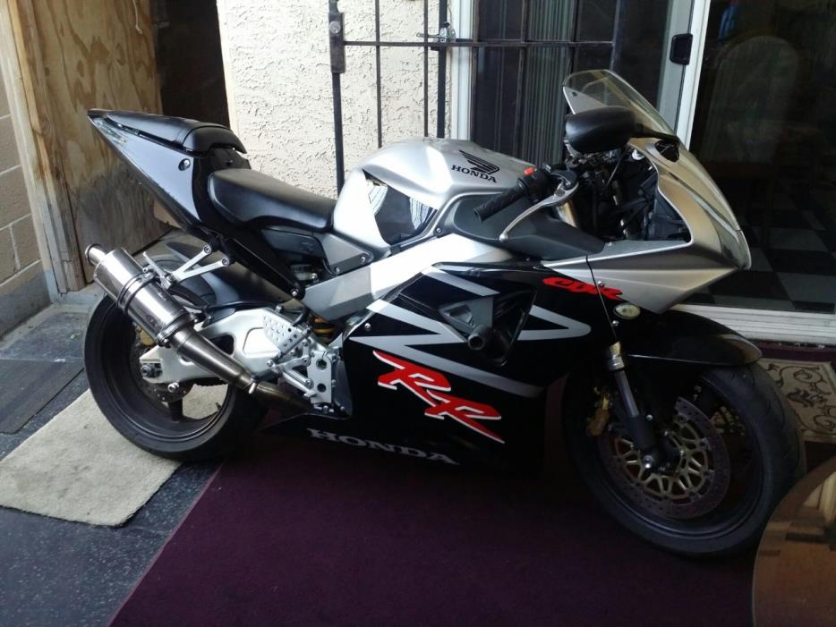 2002 Honda CBR 954RR