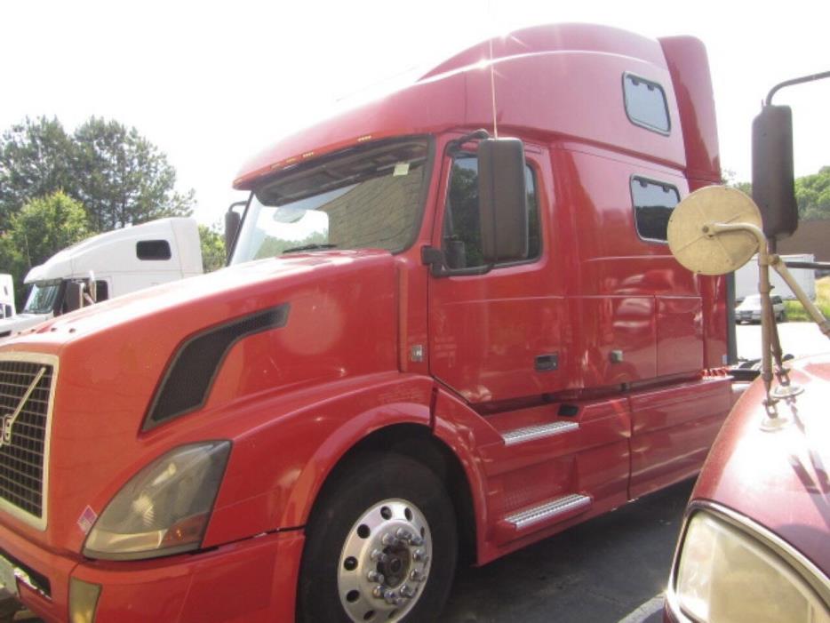 2009 Volvo Vnl64t780  Conventional - Sleeper Truck