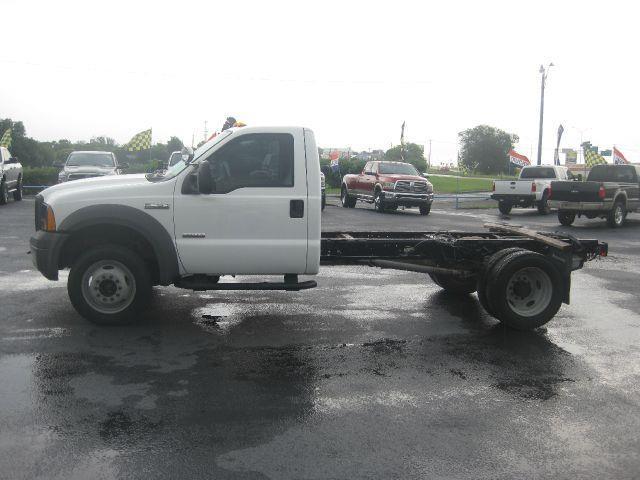2005 Ford F550  Cab Chassis