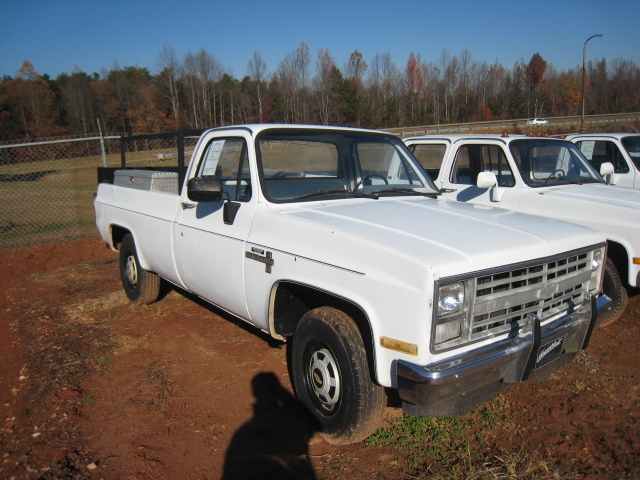 1986 Chevrolet C2500  Pickup Truck