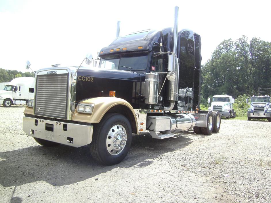 2007 Freightliner Fld132 Classic Xl  Conventional - Sleeper Truck