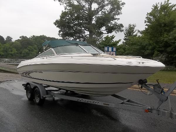 1997 Sea Ray 210 Signature