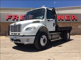 2009 Freightliner Business Class M2 106  Flatbed Truck