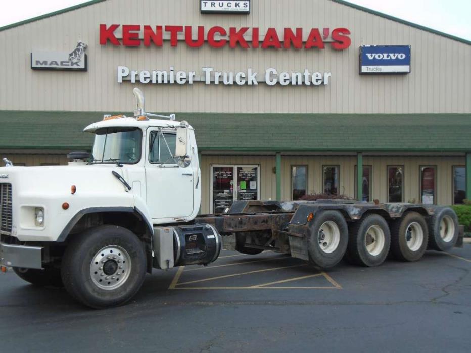 1999 Mack Rb688s  Cab Chassis