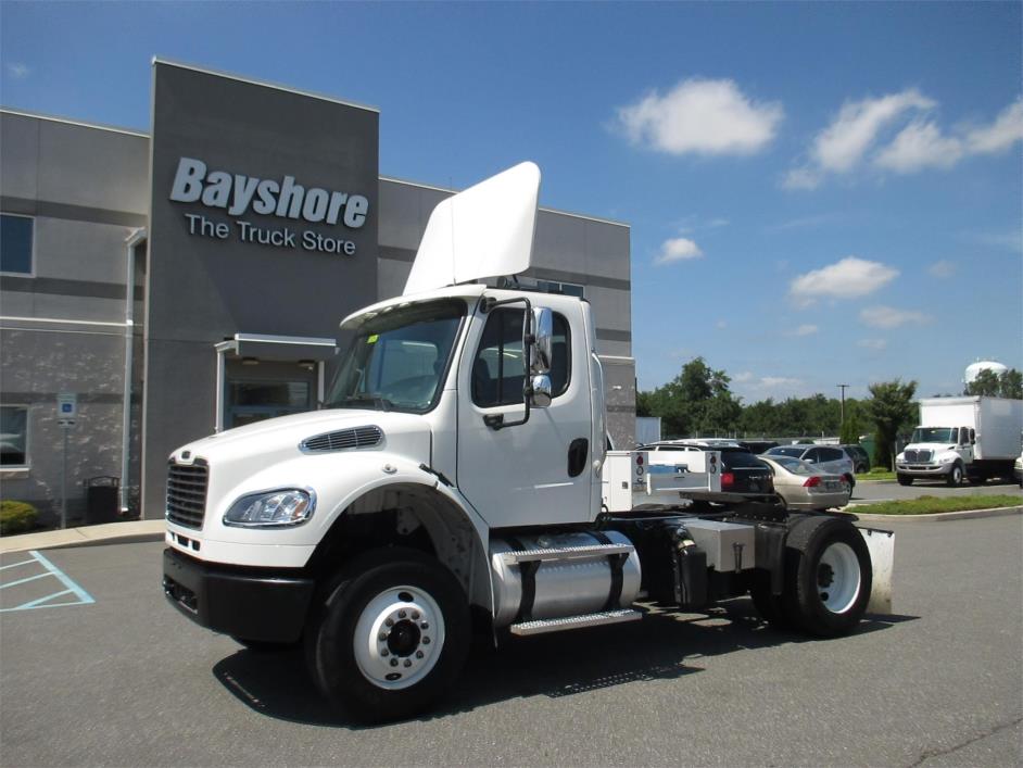 2013 Freightliner Business Class M2 106  Conventional - Day Cab