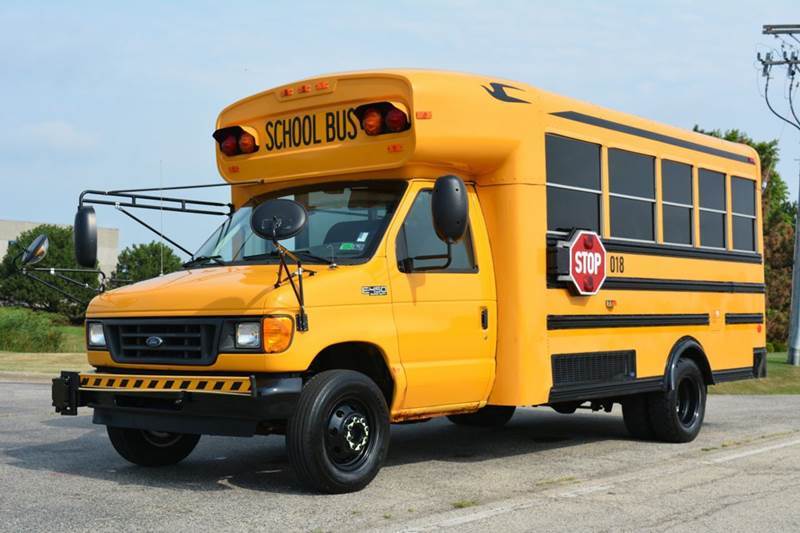 2003 Ford E-450 18-Pass. School Bus  Bus
