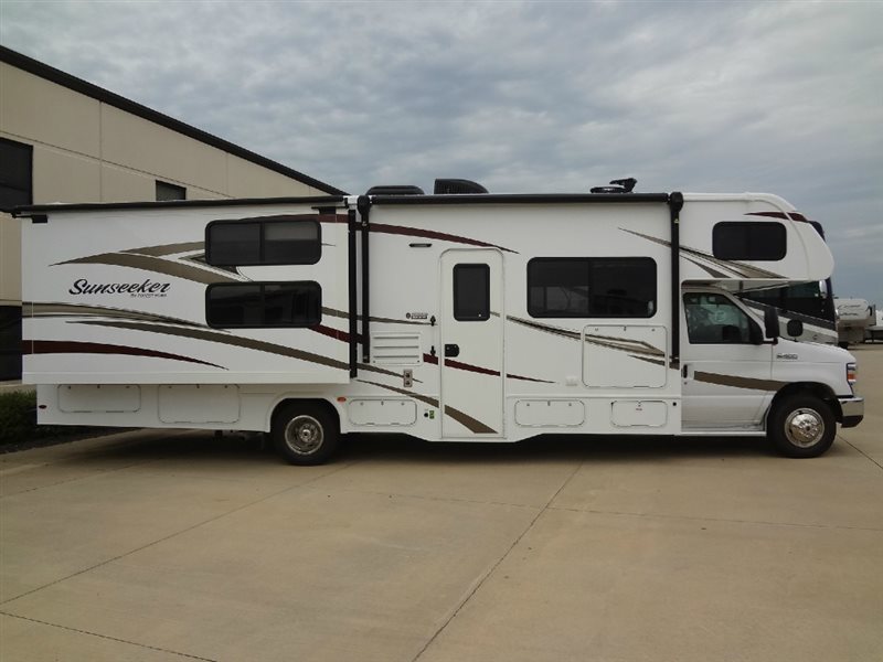 2017 Forest River Rv Sunseeker 3170DS Ford