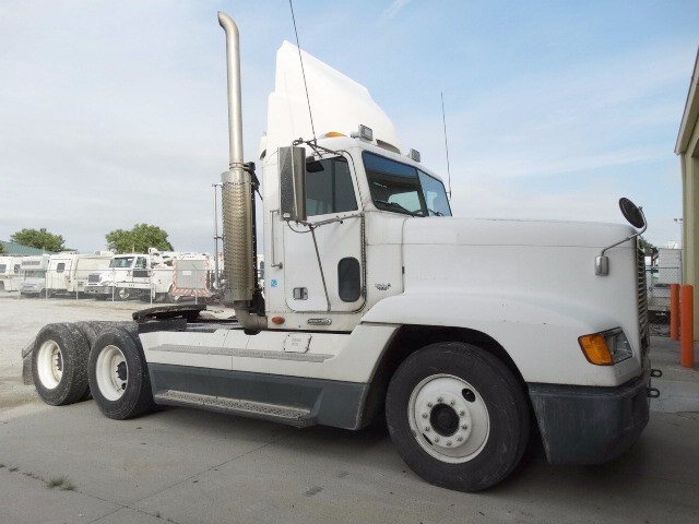 2000 Freightliner Fld120  Conventional - Day Cab