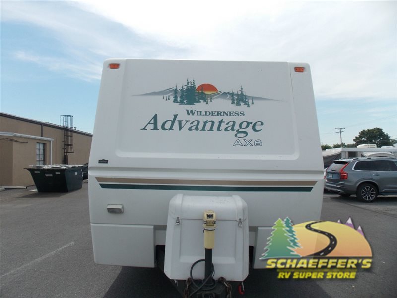 2004 Fleetwood Rv Wilderness Advantage 300FQS