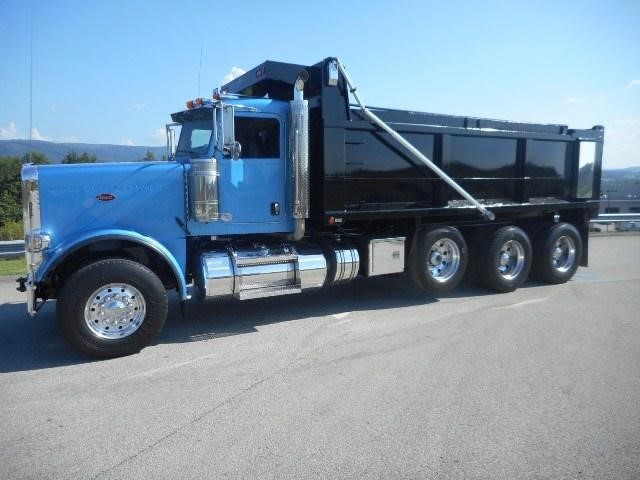2014 Peterbilt 388  Dump Truck