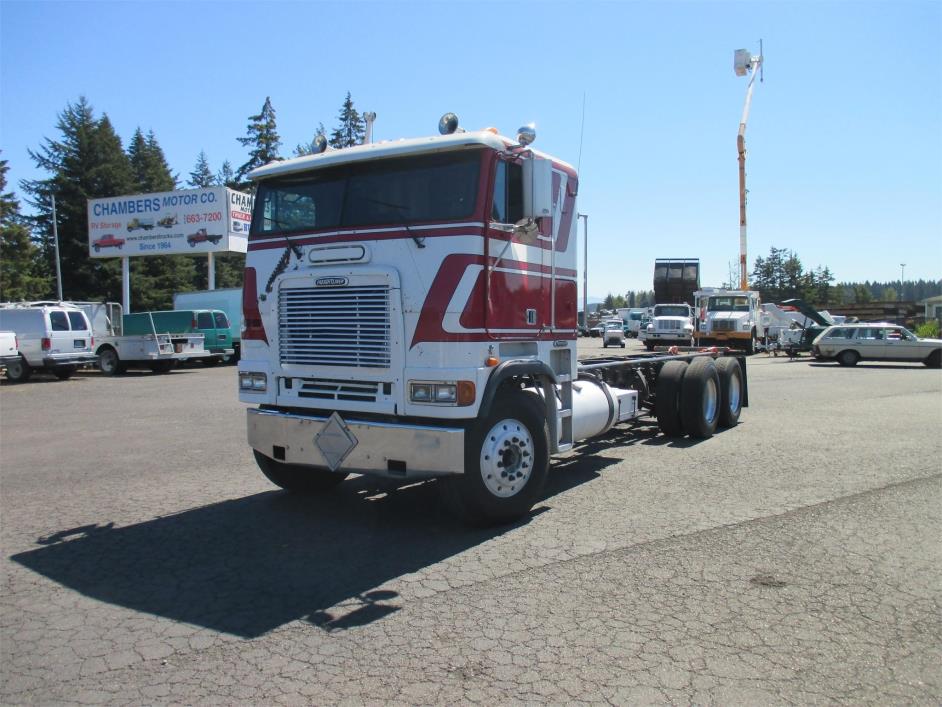 1999 Freightliner 807306a  Cab Chassis