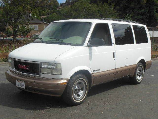 2002 Gmc Safari  Passenger Van
