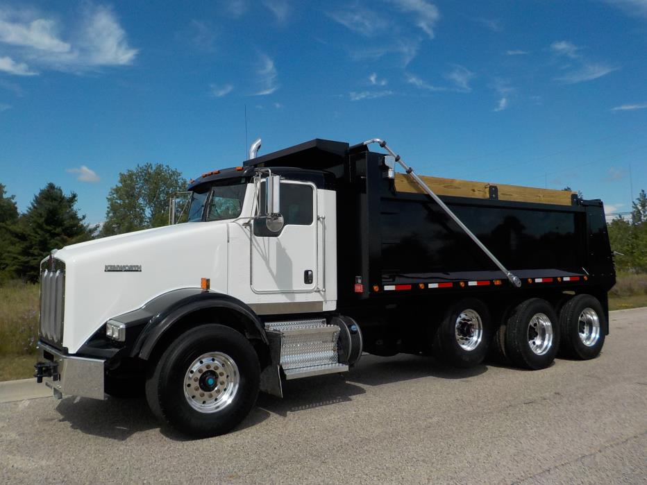 2015 Kenworth T800  Dump Truck