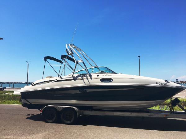 2011 Sea Ray 260 Sundeck