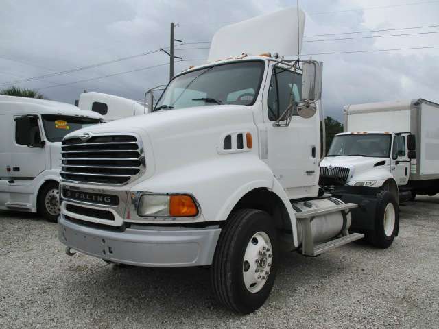 2007 Sterling Day Cab  Conventional - Day Cab