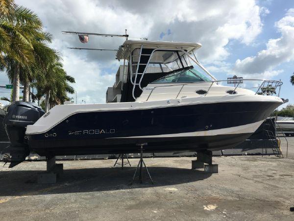 2014 Robalo R305 Walkaround