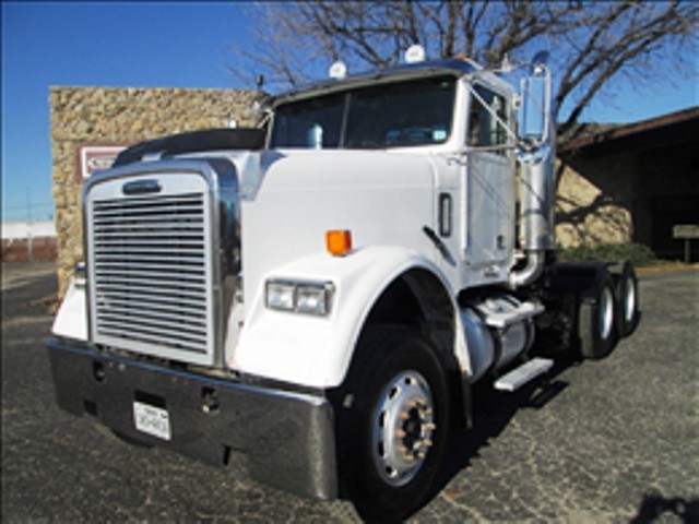 2007 Freightliner Fld120  Conventional - Day Cab