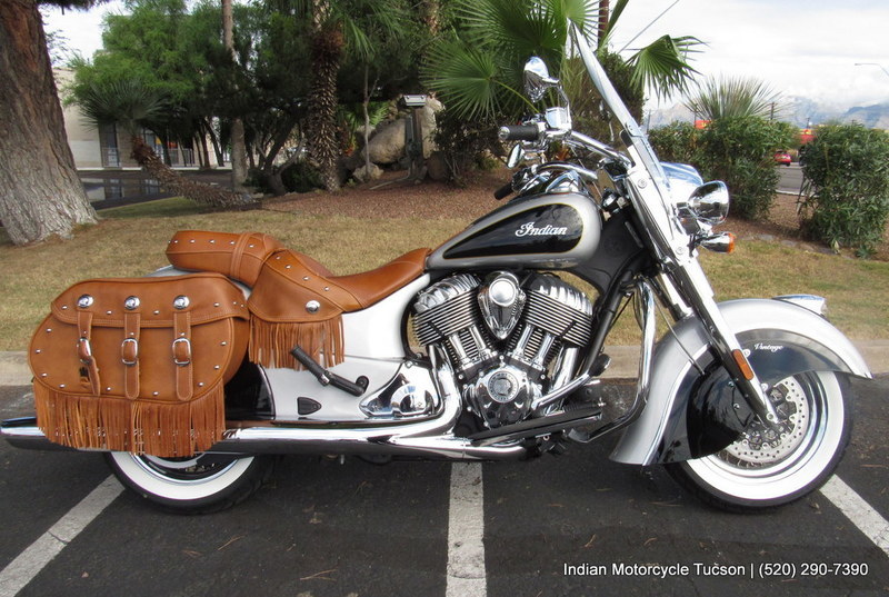 2016 Indian Chief Vintage Star Silver and Thunder Bl