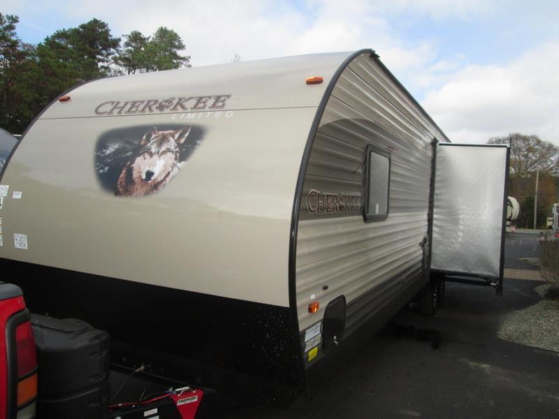 2017 Forest River Cherokee 274RK Rear Kitchen Slide-out-Fi