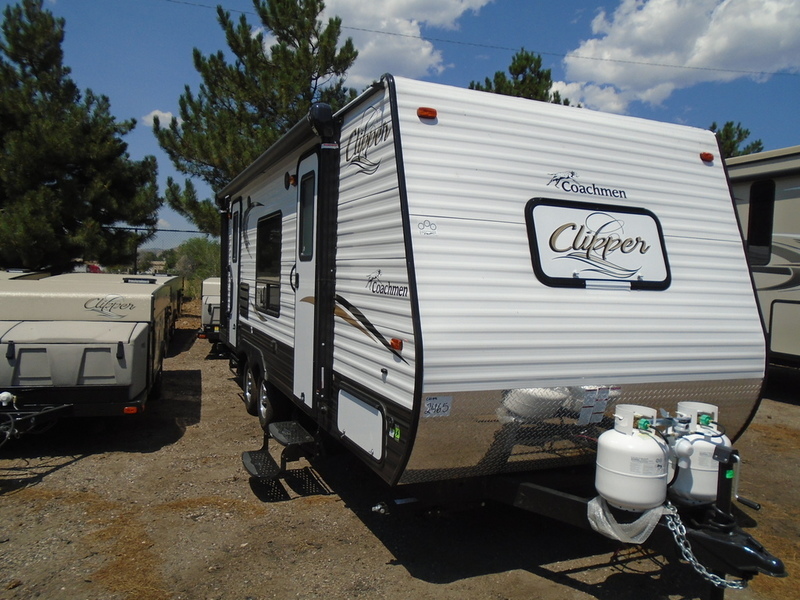 2017 Coachmen Clipper Ultra-Lite 21FQ