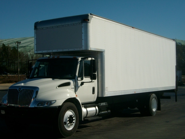 2011 International Cascadia Evolution  Box Truck - Straight Truck