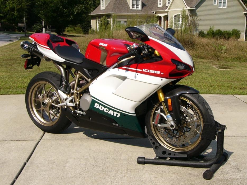 2006 Ducati Superbike 999s