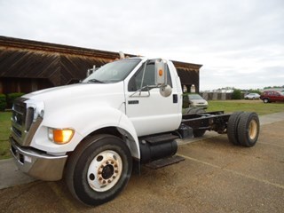 2007 Ford F750  Cab Chassis