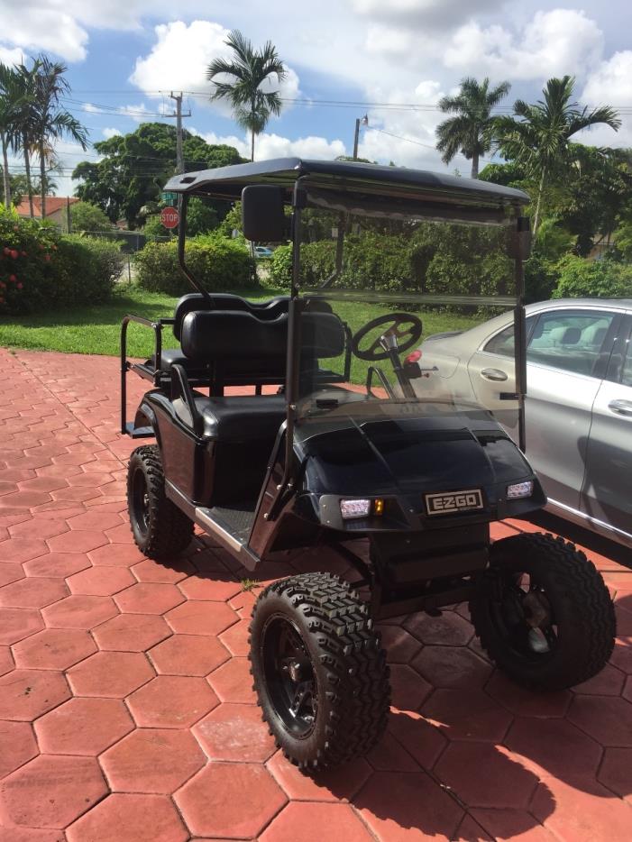 2013 E-Z-Go GOLF CART