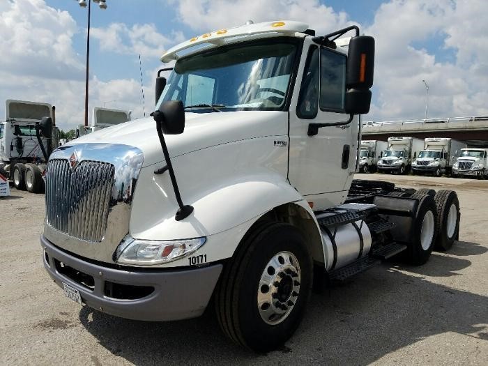2013 International 8600  Conventional - Day Cab