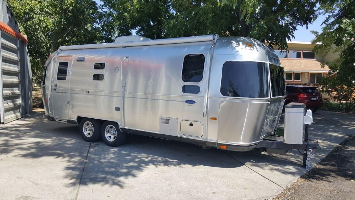 2008 Airstream CLASSIC LIMITED 25FB TWIN