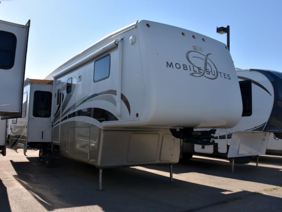 2008 DOUBLETREE MOBILE SUITES 36TK3