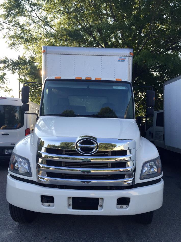 2014 Hino 268  Box Truck - Straight Truck