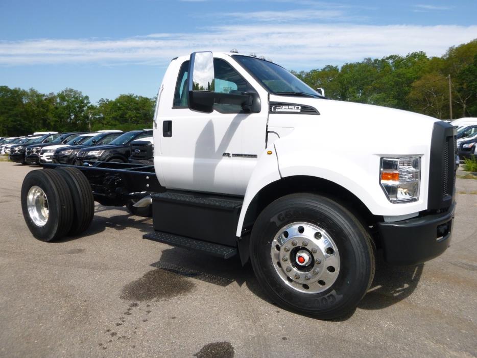 2016 Ford F-650  Pickup Truck