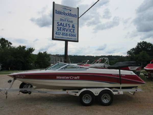 1993 Mastercraft Maristar 225