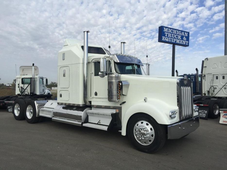 1998 Kenworth W900  Conventional - Sleeper Truck