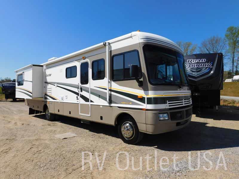 2004 Fleetwood Bounder 35R