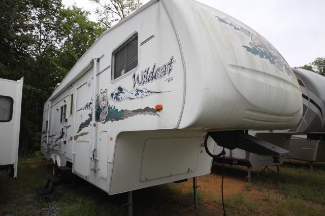2006 Forest River Wildcat 29BH