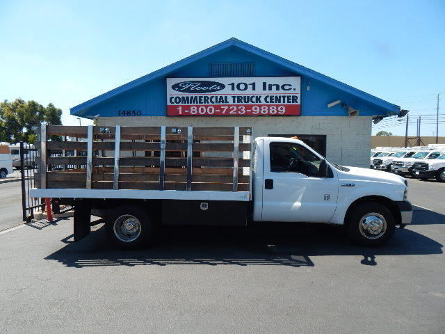 2006 Ford F350  Stake Bed
