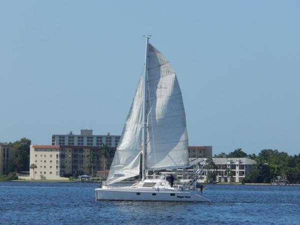 2005 Manta 42 Sail Cat