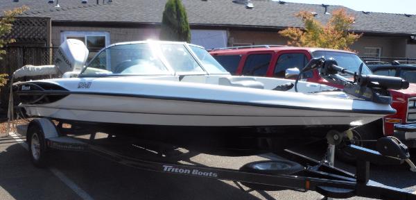 2003 Triton 190FS