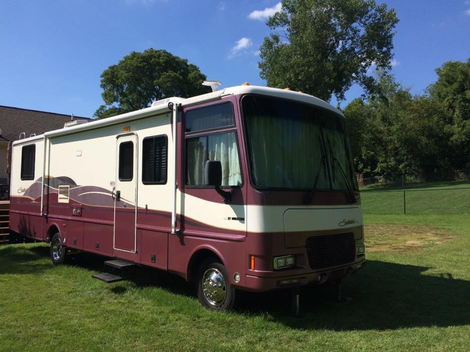 1999 Fleetwood SOUTHWIND 32V