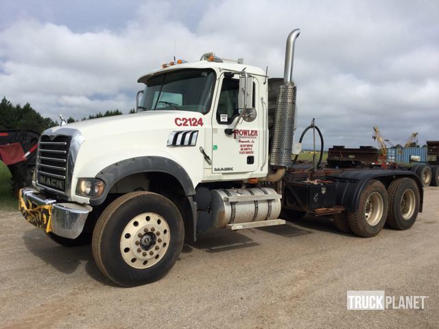 2007 Mack Ctp713  Conventional - Day Cab