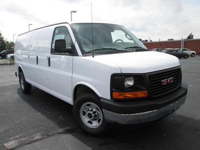 2017 Gmc Savana Cargo  Van