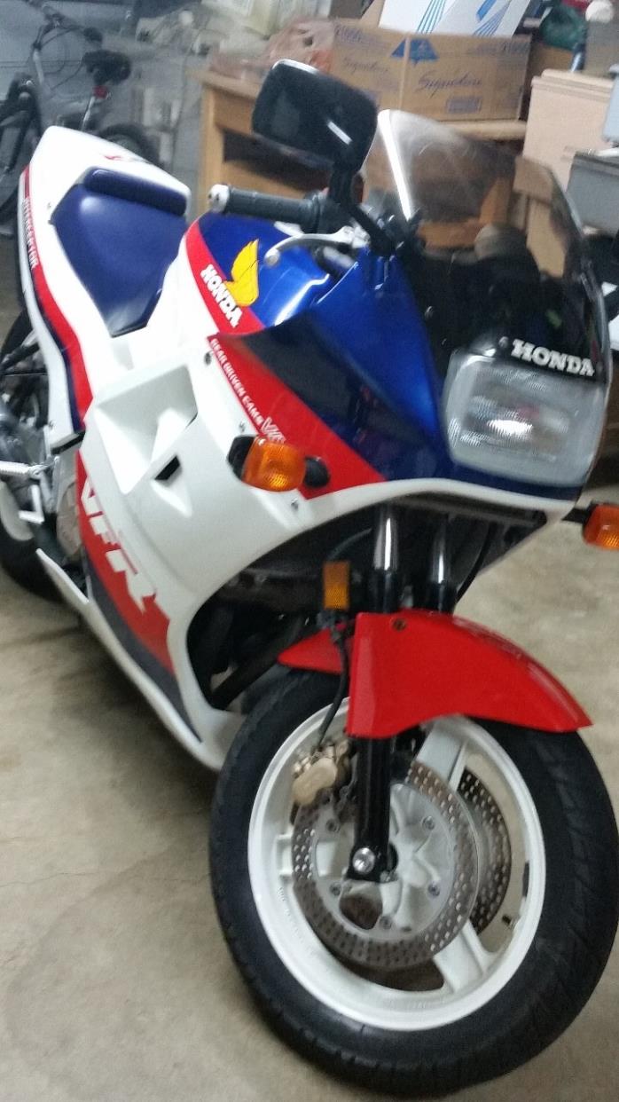 1986 Honda INTERCEPTOR VFR700