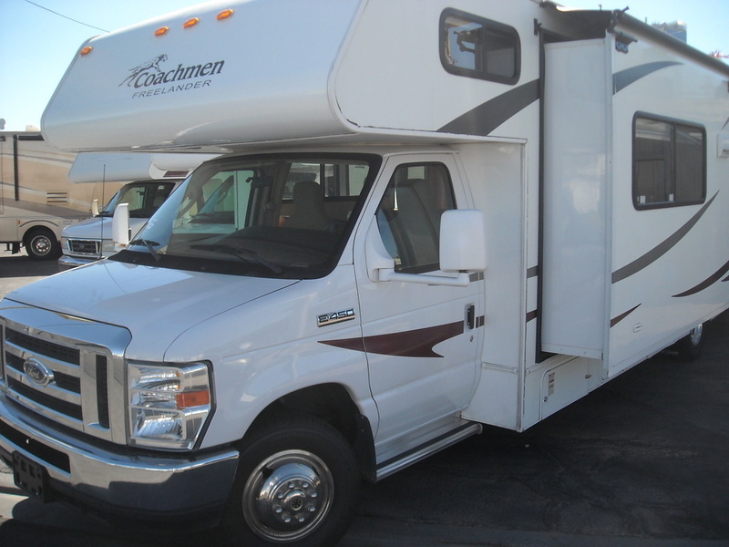 2012 Coachmen Freelander 29QB